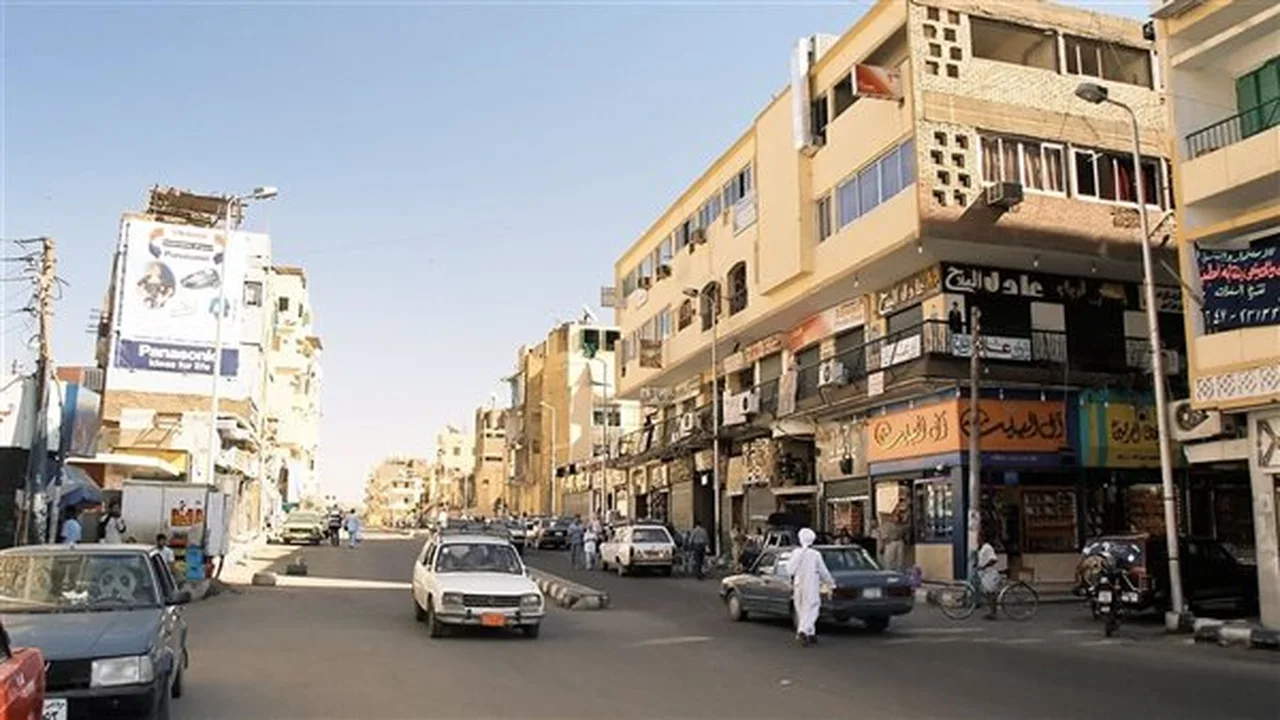 تحذيرات من طقس شديد الحرارة وأمواج مرتفعة اليوم الخميس